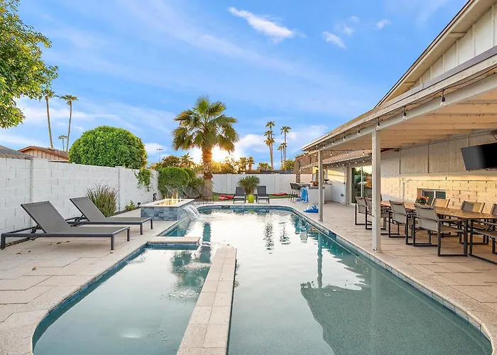 Pool Ping Pong Pool Table Arcade Corn Hole Holiday home Scottsdale