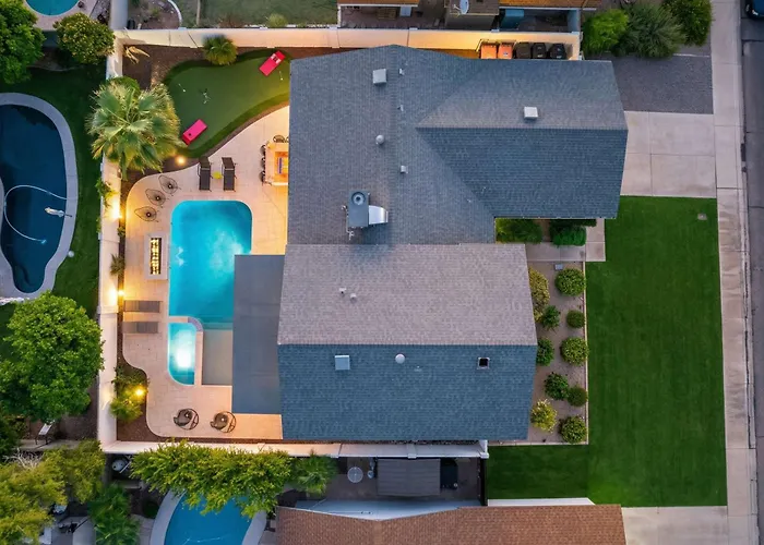 Holiday home Pool Ping Pong Pool Table Arcade Corn Hole Scottsdale