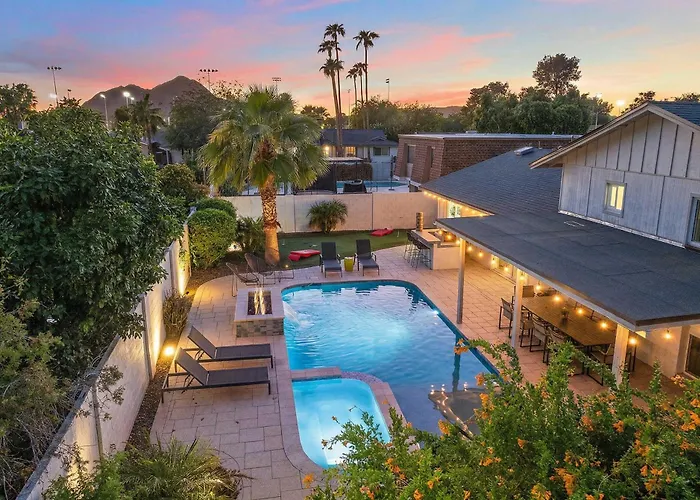 Pool Ping Pong Pool Table Arcade Corn Hole Holiday home Scottsdale